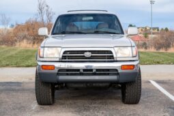 
										1998 Toyota 4Runner SR5 4WD full									