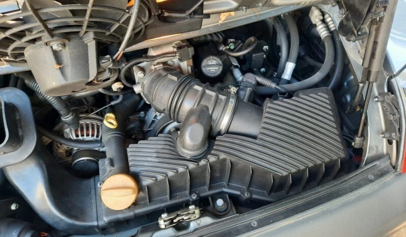 
								2001 Porsche 911 Carrera 4 Cabriolet 6-Speed full									