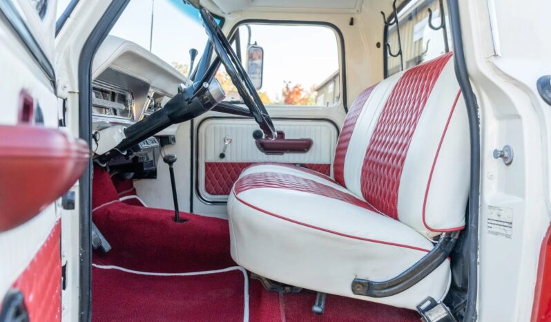 
								1970 Ford F-250 Sport Custom Highboy 4×4 full									