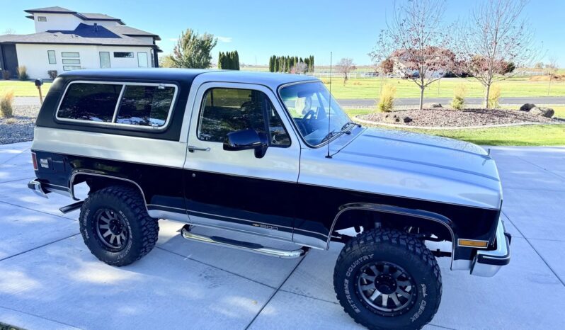 
								1991 Chevrolet K5 Blazer Silverado V1500 full									