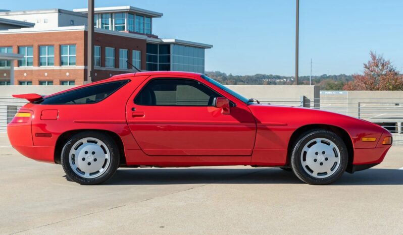
								1989 Porsche 928 S4 full									