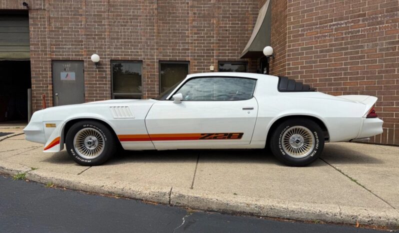 
								1979 Chevrolet Camaro Z28 4spd full									