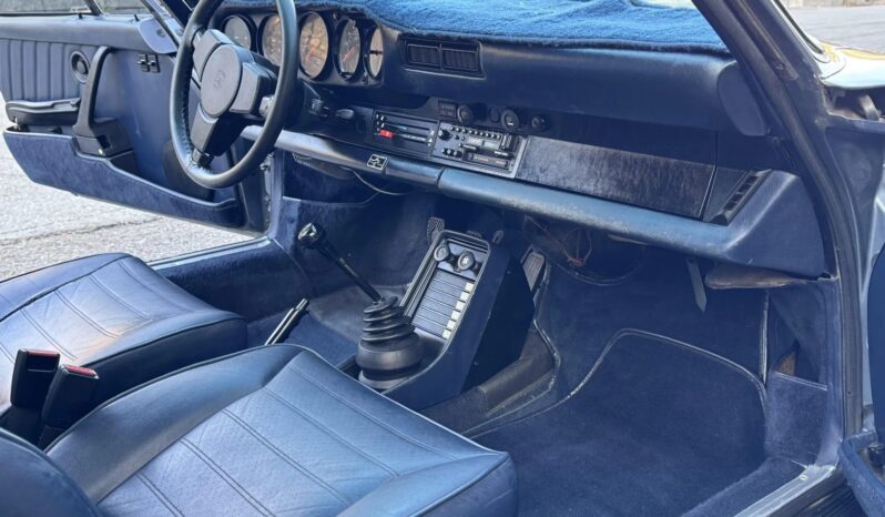 
								1983 Porsche 911SC Coupe full									