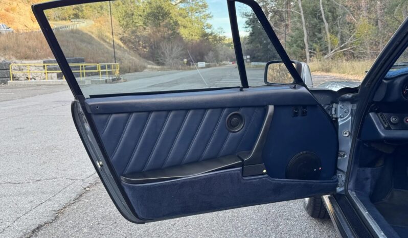 
								1983 Porsche 911SC Coupe full									