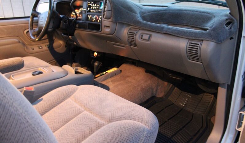 
								1995 Chevrolet Silverado Step Side K1500 full									