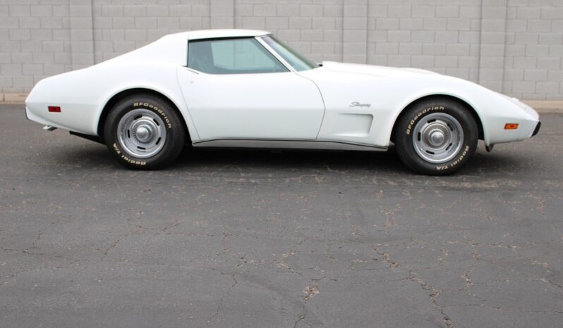 
								1975 Chevrolet Corvette L-48 White full									