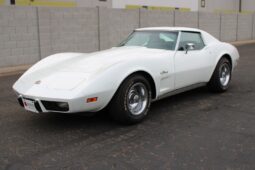 
										1975 Chevrolet Corvette L-48 White full									