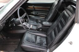 
										1975 Chevrolet Corvette L-48 White full									