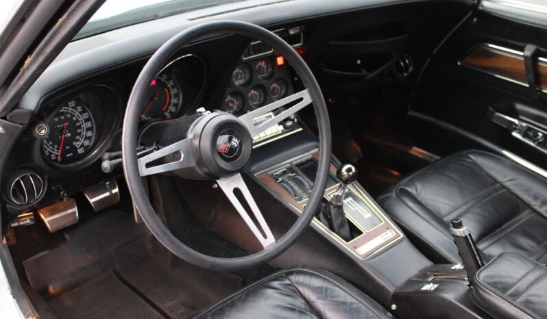 
								1975 Chevrolet Corvette L-48 White full									