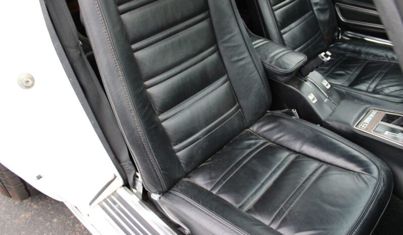 
								1975 Chevrolet Corvette L-48 White full									