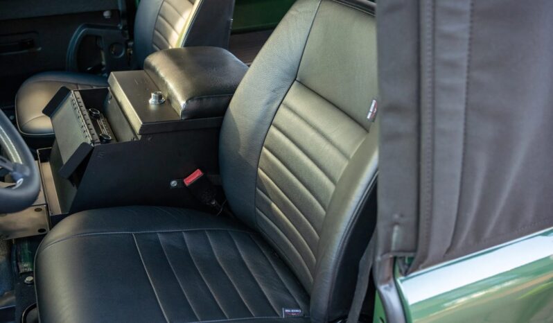 
								1995 Land Rover Defender 90 NAS 5-Speed full									