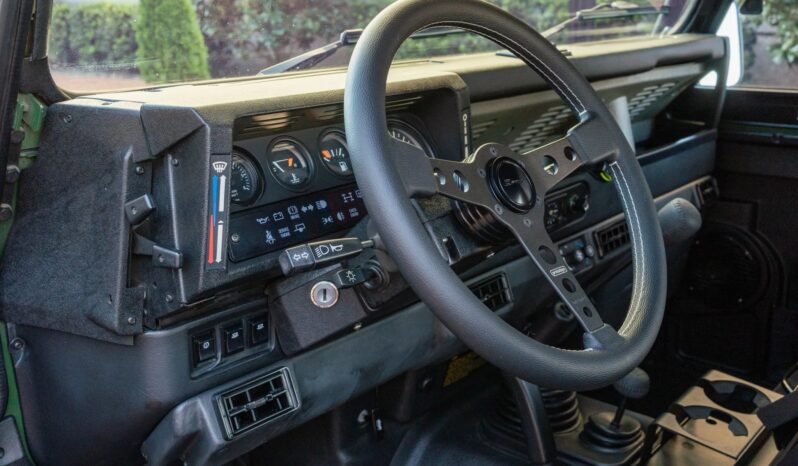 
								1995 Land Rover Defender 90 NAS 5-Speed full									