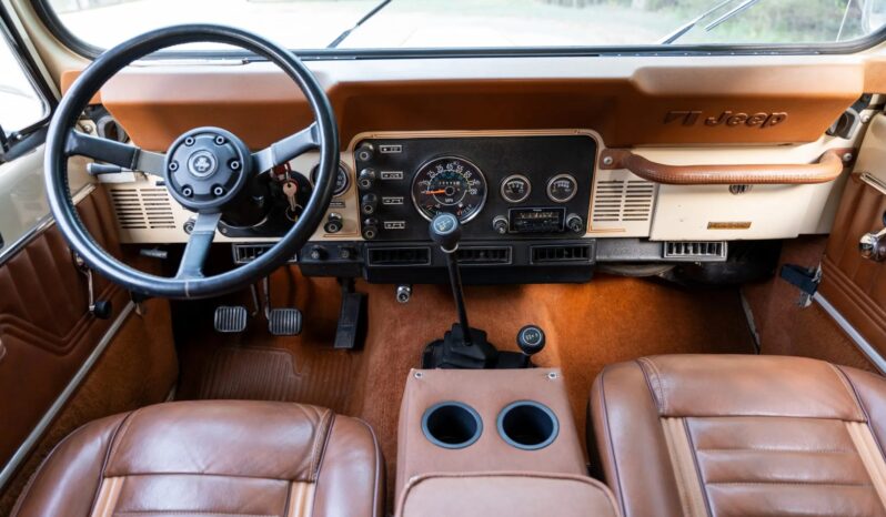 
								1984 Jeep CJ-7 Laredo 4-Speed full									