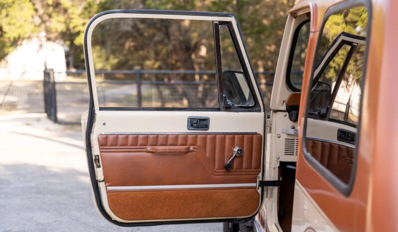 
								1984 Jeep CJ-7 Laredo 4-Speed full									