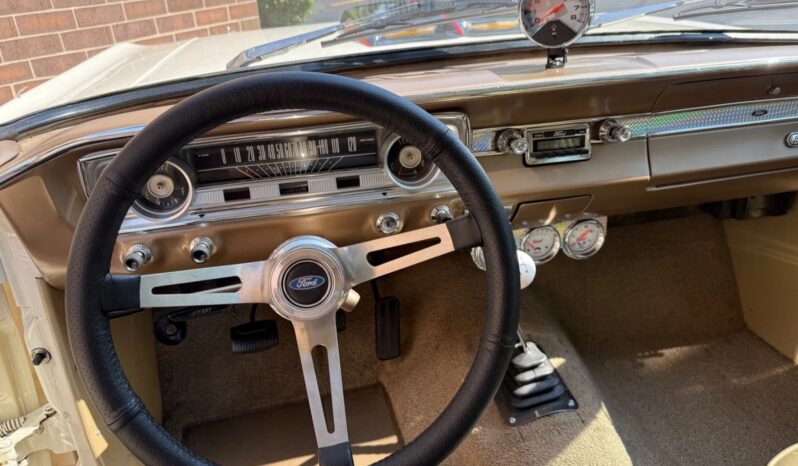 
								1965 Ford Falcon 5spd full									