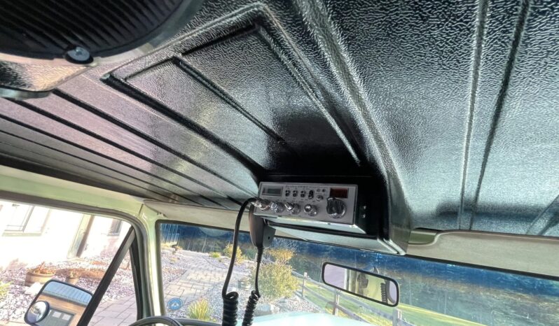 
								1972 Ford F-100 Custom 4×4 4-Speed full									