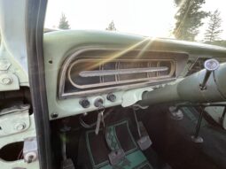 
										1972 Ford F-100 Custom 4×4 4-Speed full									