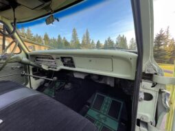 
										1972 Ford F-100 Custom 4×4 4-Speed full									