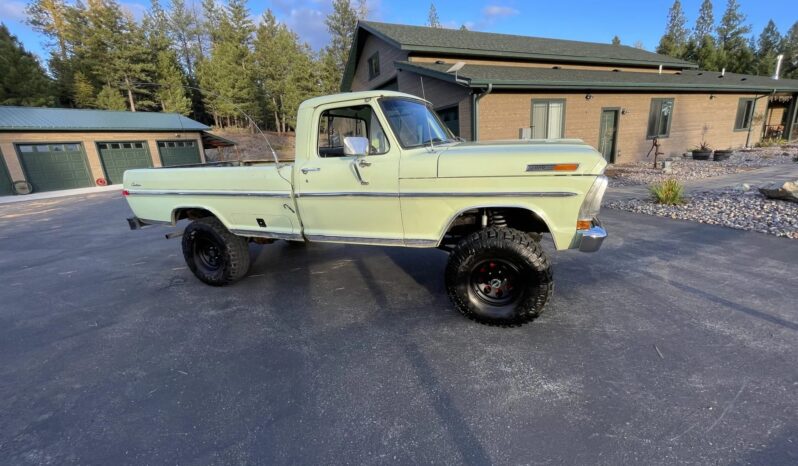 
								1972 Ford F-100 Custom 4×4 4-Speed full									