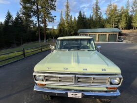 1972 Ford F-100 Custom 4×4 4-Speed