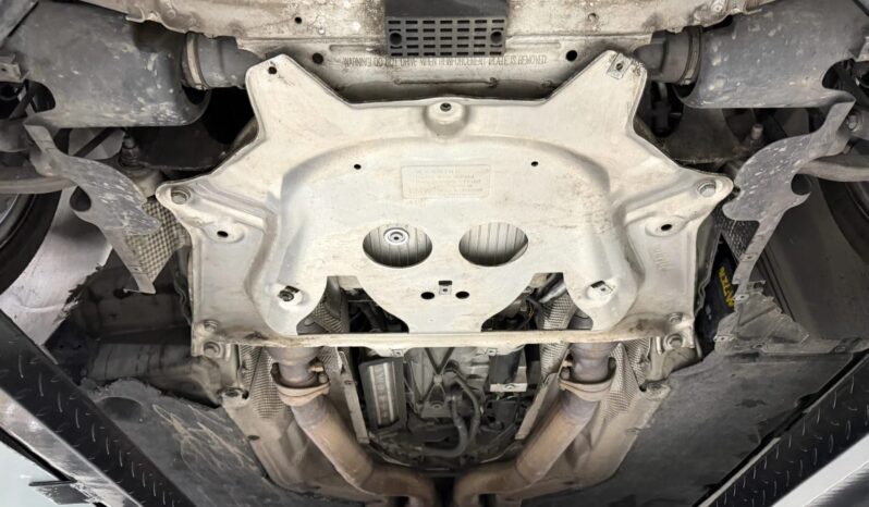 
								2009 BMW M5 Space Gray full									