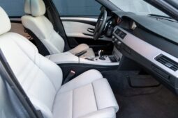 
										2009 BMW M5 Space Gray full									