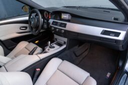 
										2009 BMW M5 Space Gray full									