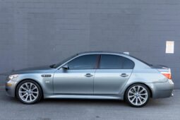 
										2009 BMW M5 Space Gray full									