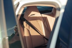 										2022 Porsche Panamera 4S E-Hybrid full									