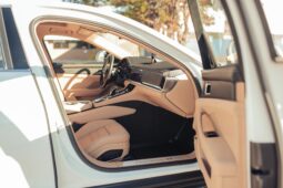 										2022 Porsche Panamera 4S E-Hybrid full									