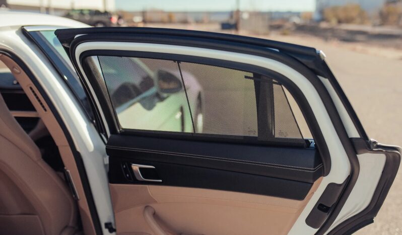 								2022 Porsche Panamera 4S E-Hybrid full									