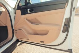 										2022 Porsche Panamera 4S E-Hybrid full									