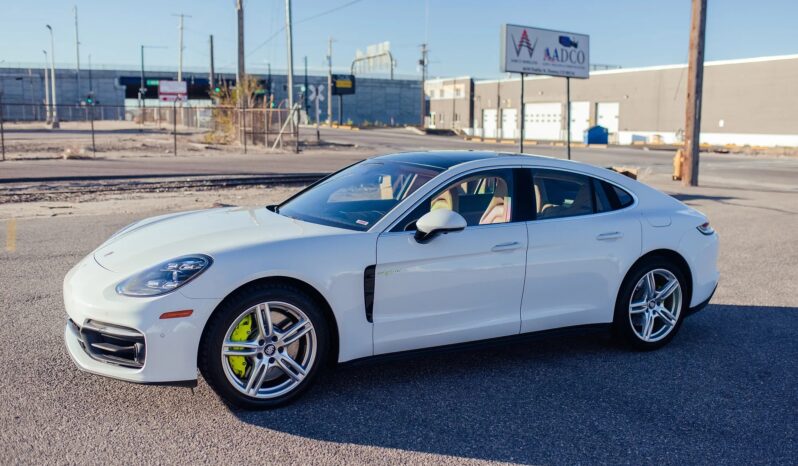 								2022 Porsche Panamera 4S E-Hybrid full									