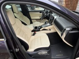 										2017 Porsche Cayenne Turbo full									