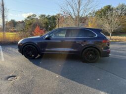 										2017 Porsche Cayenne Turbo full									
