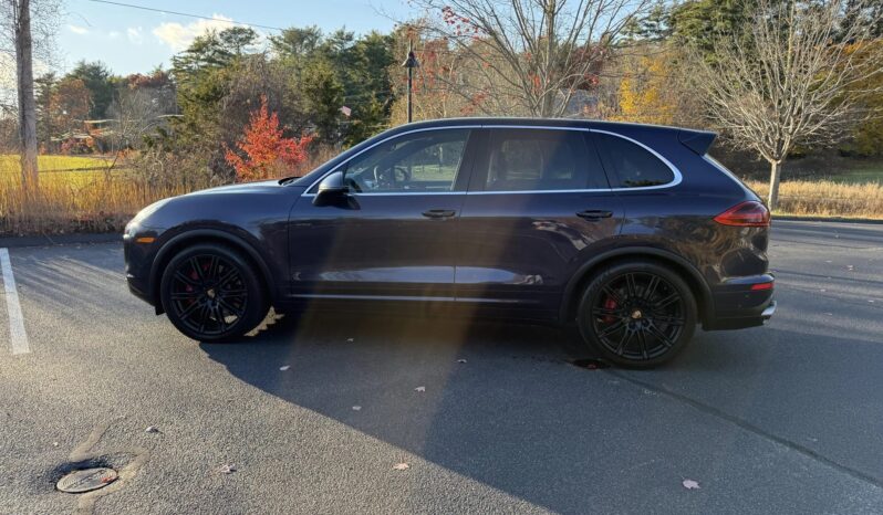 								2017 Porsche Cayenne Turbo full									