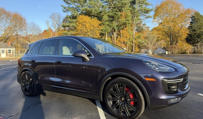 								2017 Porsche Cayenne Turbo full									