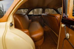 										1948 Packard Standard Eight Station Sedan Woodie full									
