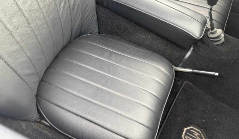 								1962 MG MGA 1600 Mk II Roadster full									