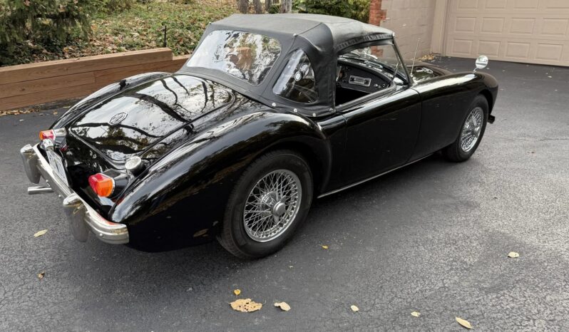 								1962 MG MGA 1600 Mk II Roadster full									