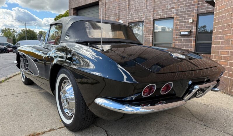 
								1961 Chevrolet Corvette 283 230hp full									