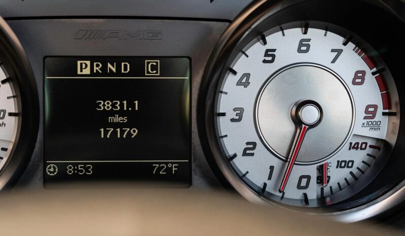 
								2012 Mercedes-Benz SLS AMG Roadster full									