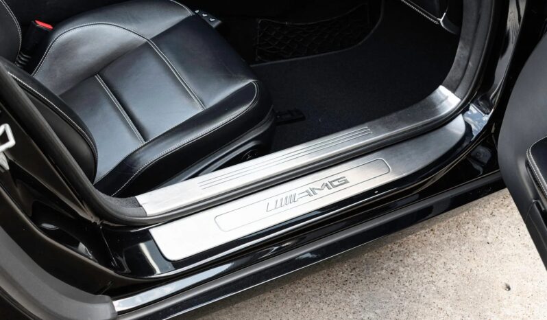 
								2012 Mercedes-Benz SLS AMG Roadster full									