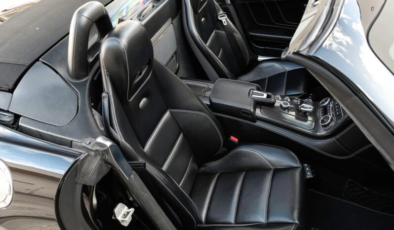 
								2012 Mercedes-Benz SLS AMG Roadster full									