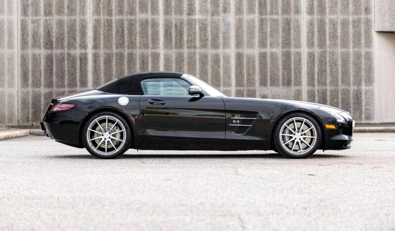 
								2012 Mercedes-Benz SLS AMG Roadster full									