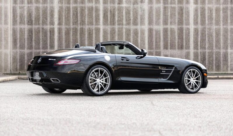 
								2012 Mercedes-Benz SLS AMG Roadster full									