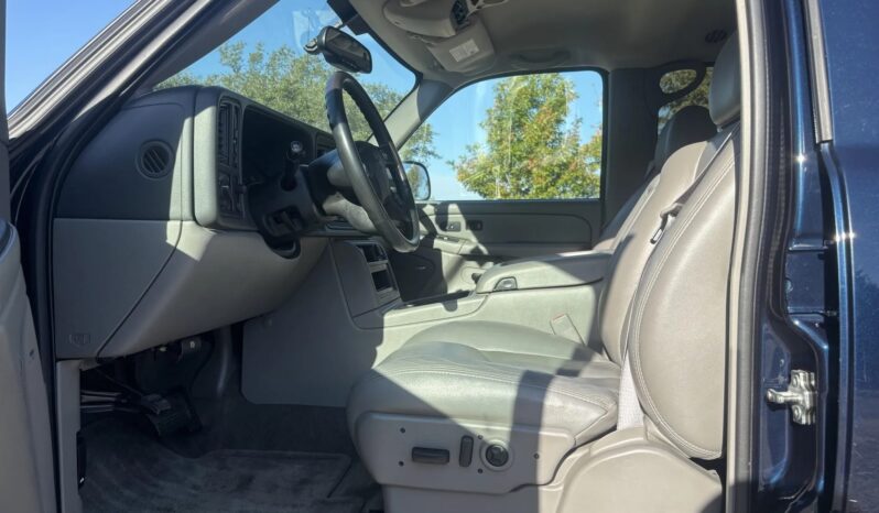 
								2005 Chevrolet Tahoe LT 4×4 full									