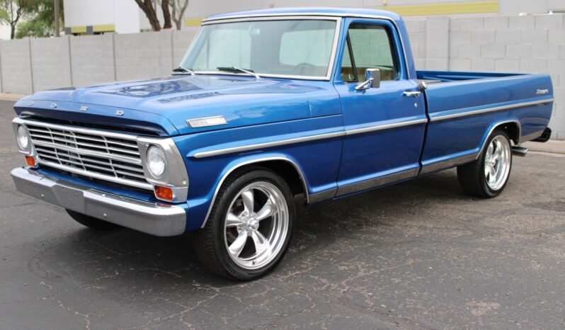 								1967 Ford F-100 full									