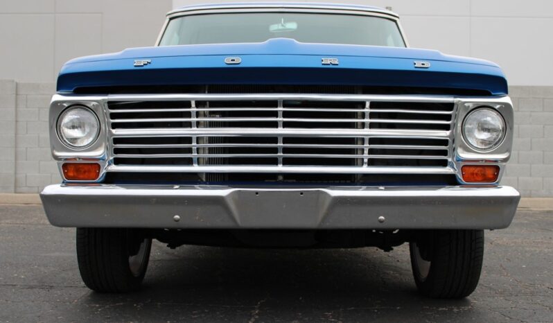 								1967 Ford F-100 full									