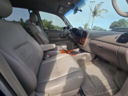 
										2006 Toyota Tundra Limited Double Cab V8 full									